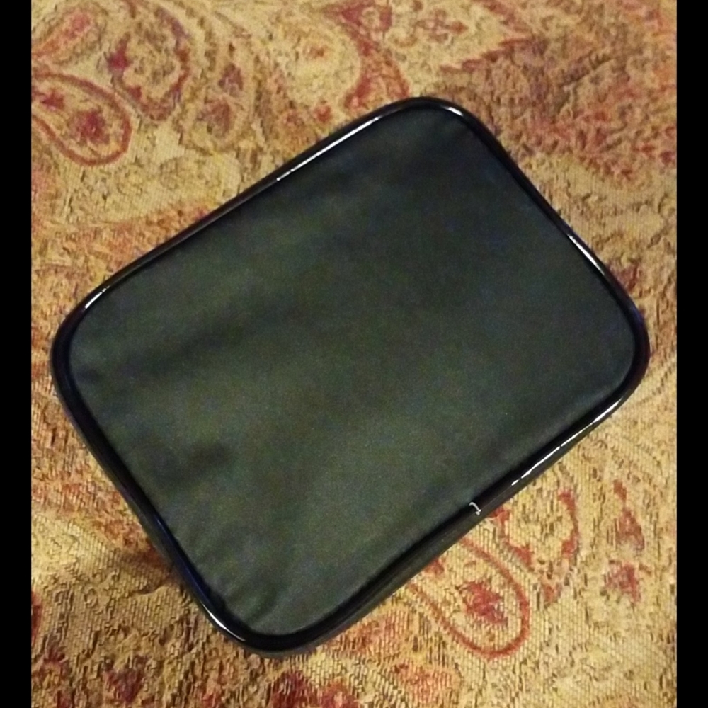 NEW Lancome Paris Travel Bag Makeup Bag - Picture 7 of 12